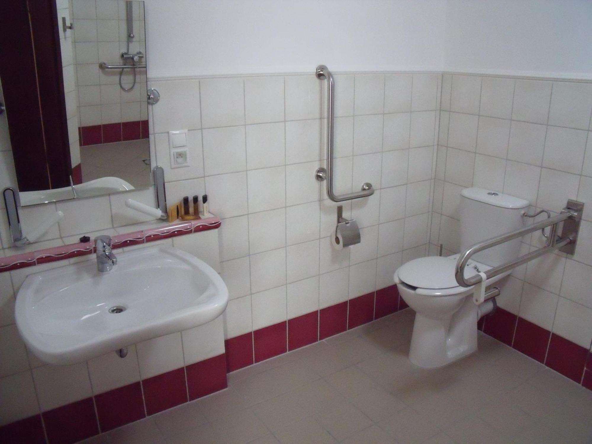 Hotel Sloneczny Mlyn บิดกอชซ์ ภายนอก รูปภาพ